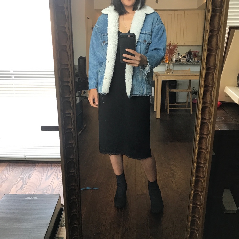 Vintage Levi’s Sherpa Denim Jacket (Oversized cut)